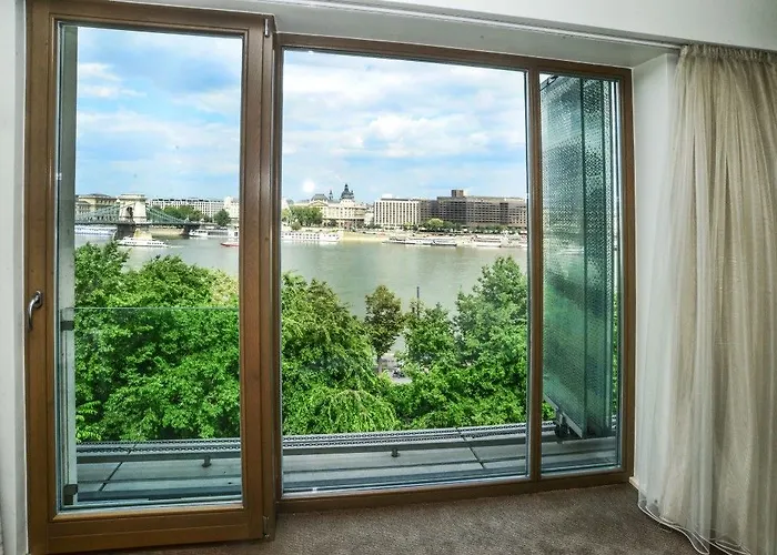 Szálloda Lanchid 19 Design Budapest