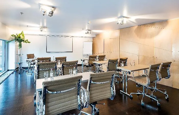 Lanchid 19 Design Szálloda 4*