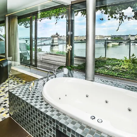 Hotel Lanchid 19 Design 4*