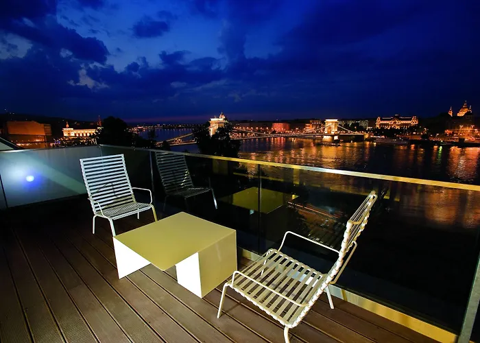 Lanchid 19 Design Hotel