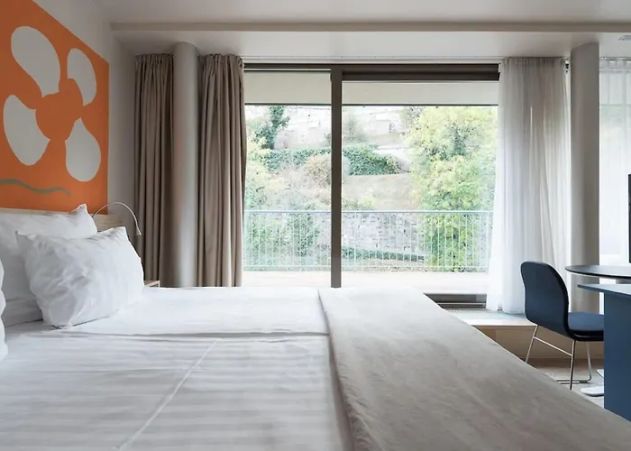 Lanchid 19 Design Hotel 4*