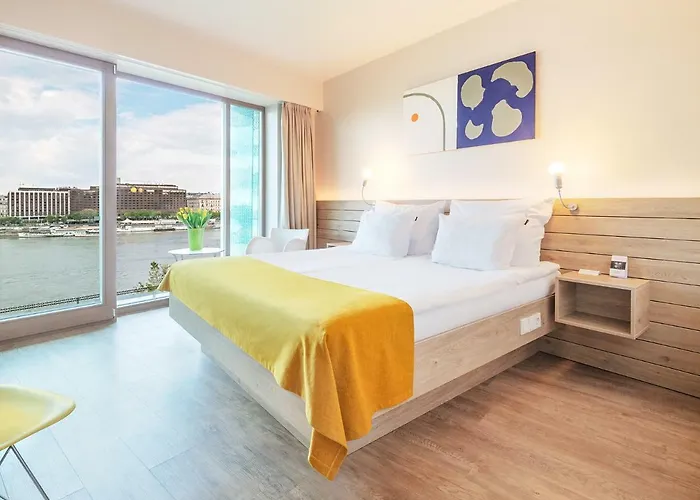 Hotel Lanchid 19 Design 4*