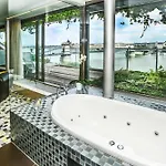 Hotel Lanchid 19 Design 4*