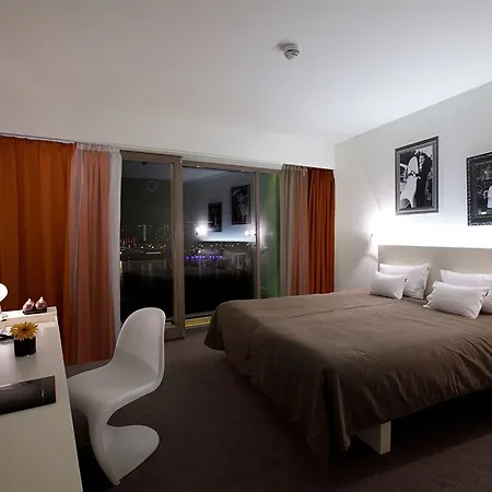 Lanchid 19 Design 4*