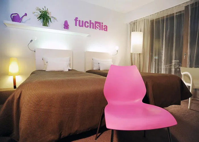 Lanchid 19 Design Hotel 4*